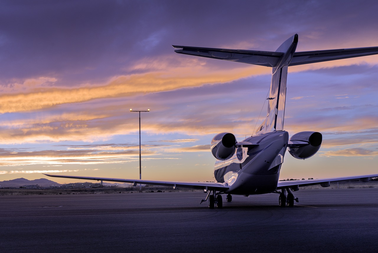 Aircraft, pilatus pc-24, corporate jet — Loft Ladders for Convenient Storage Access: Safe and Stylish Options