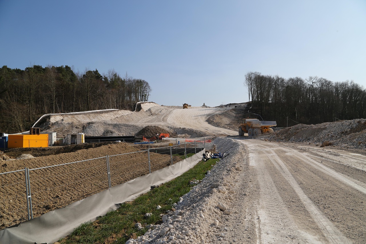 Construction site, tp, public works — Mastering your finances A step-by-step guide to financial freedom